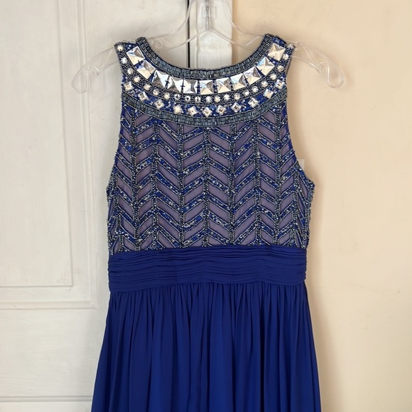 JS Collections Embellished Chiffon Gown Size 6 - Picture 9 of 13